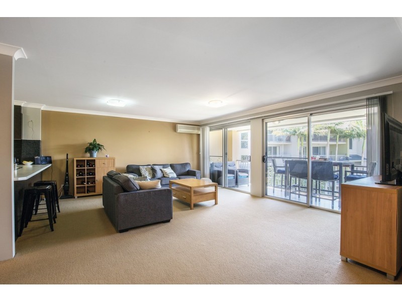 15/22 Oleander Avenue, Biggera Waters QLD 4216