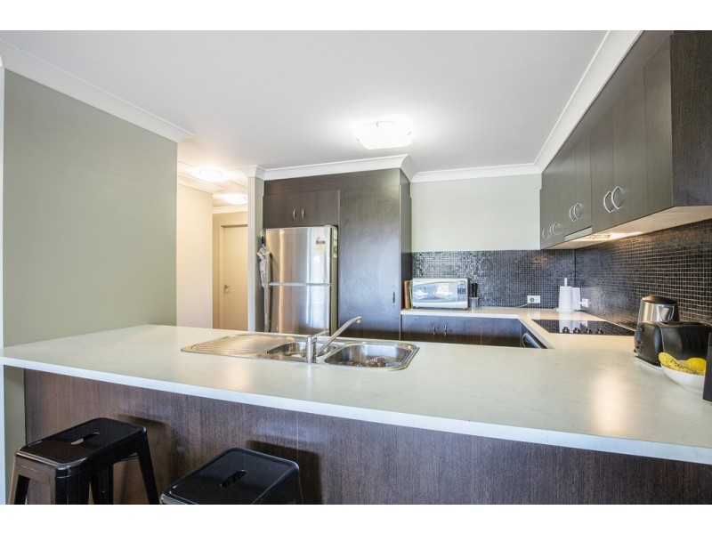 15/22 Oleander Avenue, Biggera Waters QLD 4216