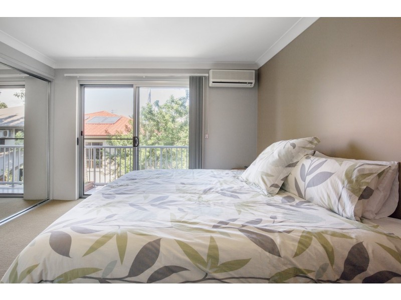 15/22 Oleander Avenue, Biggera Waters QLD 4216