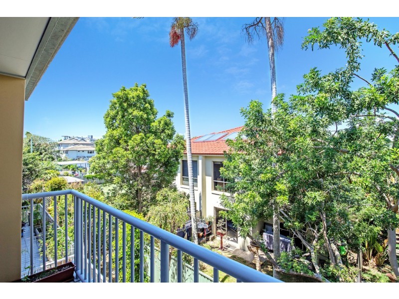 15/22 Oleander Avenue, Biggera Waters QLD 4216