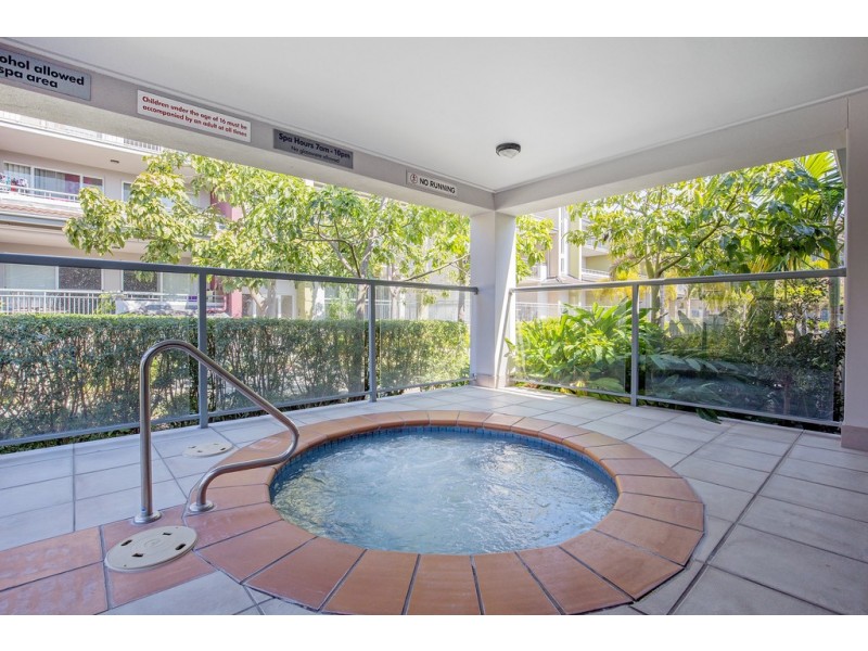 15/22 Oleander Avenue, Biggera Waters QLD 4216