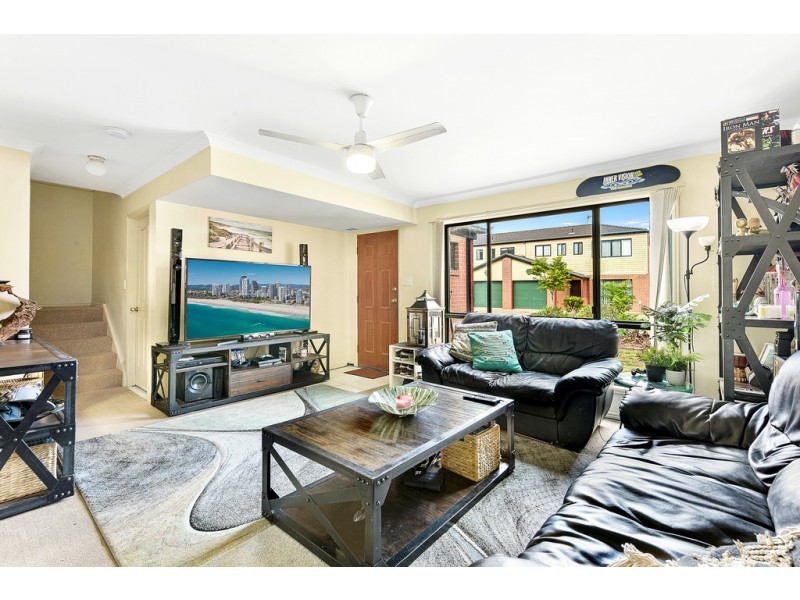 24/1 Koala Town Road, Upper Coomera QLD 4209