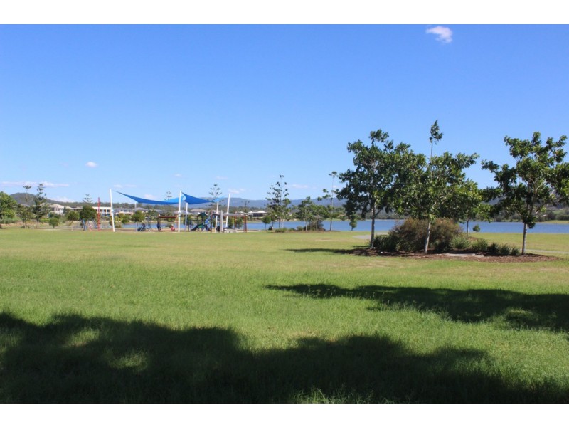 24/1 Koala Town Road, Upper Coomera QLD 4209