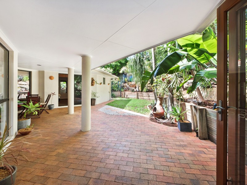 8 Comet Drive, Sunrise Beach QLD 4567