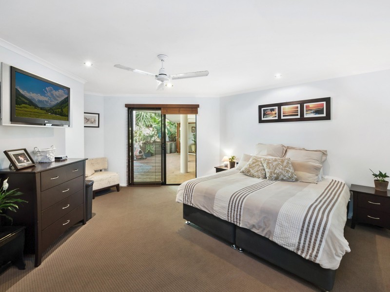 8 Comet Drive, Sunrise Beach QLD 4567