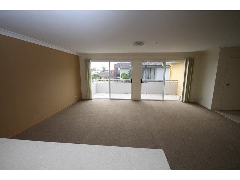 712 33 Clark St, Biggera Waters QLD 4216