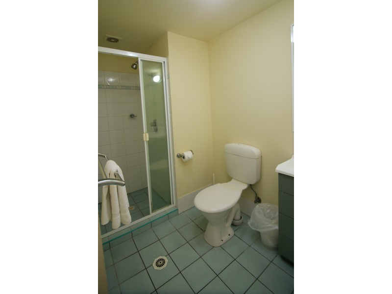 16/150 Marine Pde, Southport QLD 4215