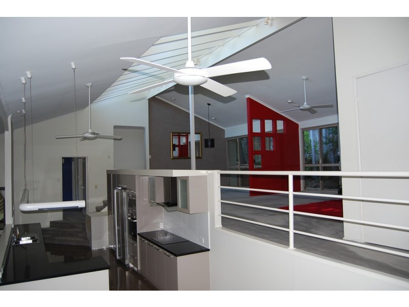 41 Morningview St, Chapel Hill QLD 4069