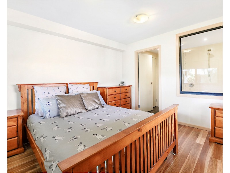 1/31 Railway Street, Southport QLD 4215