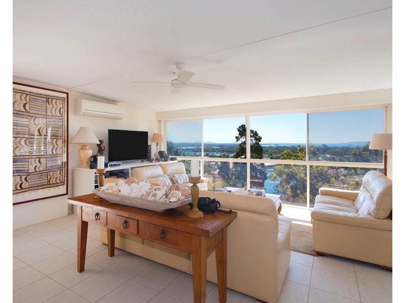 1/5 Natasha Avenue, Noosa Heads QLD 4567