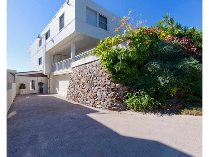 1/5 Natasha Avenue, Noosa Heads QLD 4567