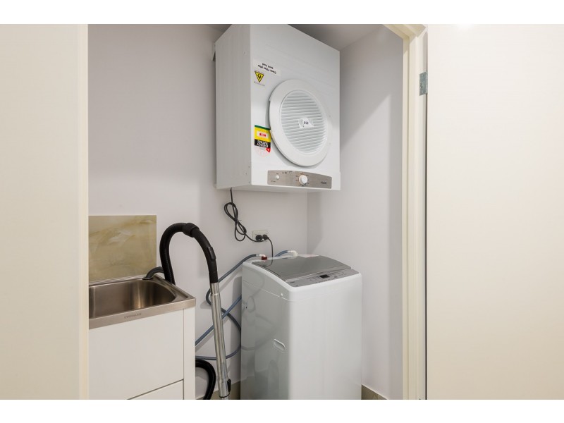 609 / 70 Carl Street, Woolloongabba QLD 4102