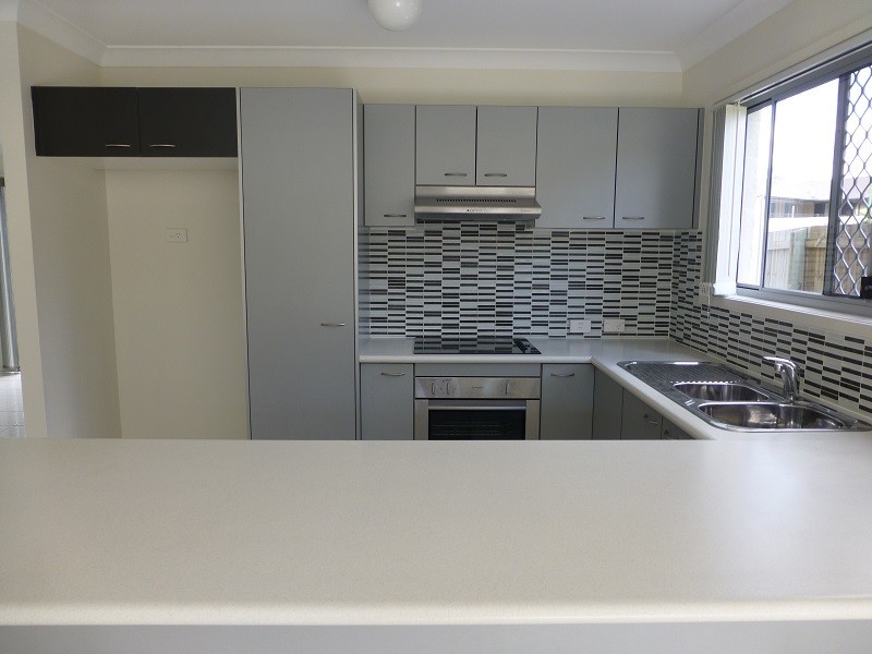 41/30 Carmarthen circuit, Pacific Pines QLD 4211