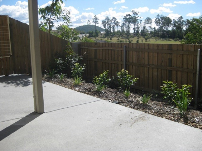 29/30 Carmarthen Cct, Pacific Pines QLD 4211