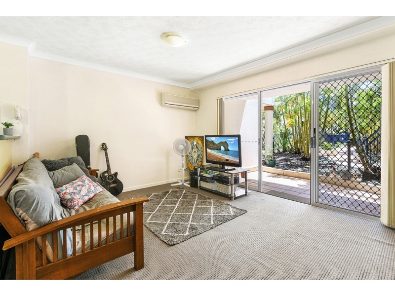 13/150 Marine Parade, Southport QLD 4215