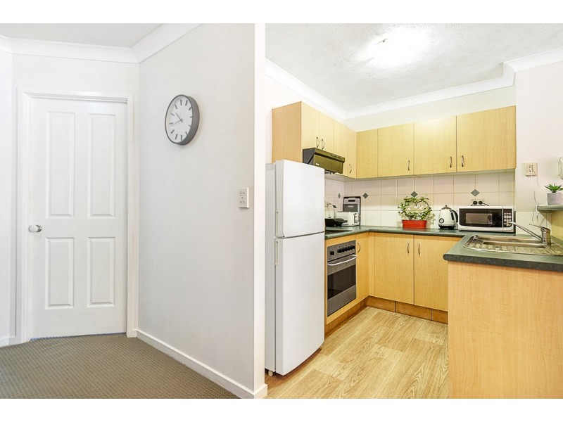 13/150 Marine Parade, Southport QLD 4215