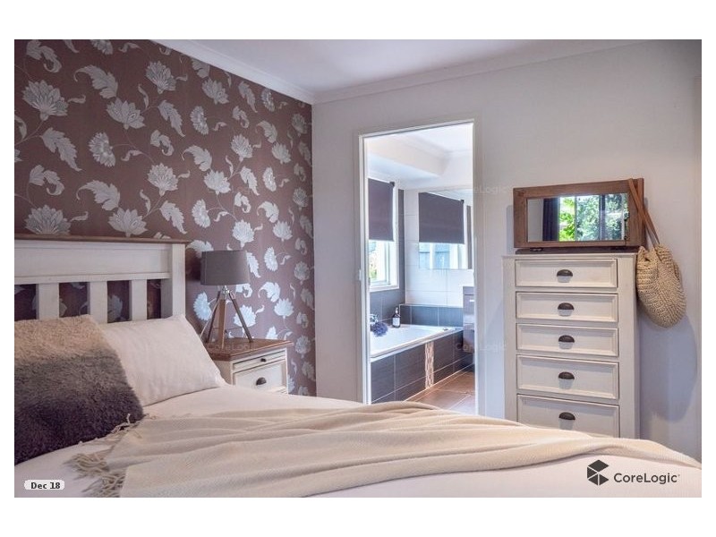 4 Buschman Close, Redbank Plains QLD 4301