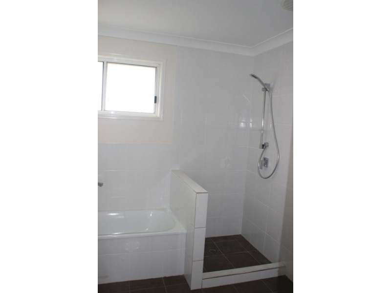 Unit 102/33-67 Edmund Rice Drive, Southport QLD 4215
