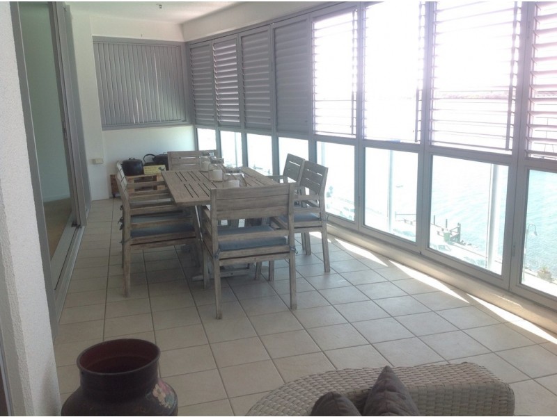 300 Marine Parade, Labrador QLD 4215