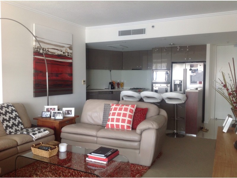 300 Marine Parade, Labrador QLD 4215