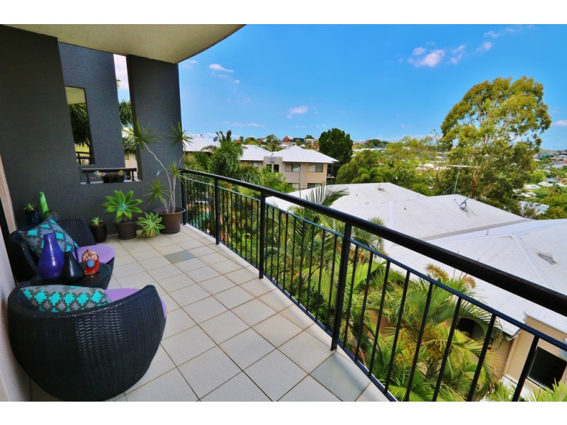 33/70 Norman Crescent, Norman Park QLD 4170