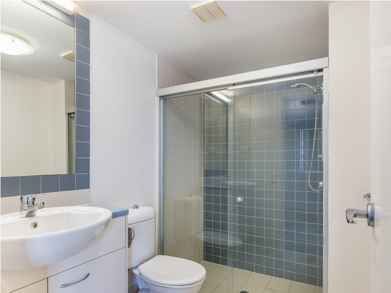 33/70 Norman Crescent, Norman Park QLD 4170