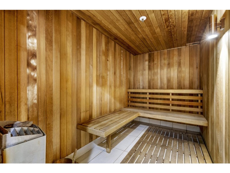 501/300 Marine Parade, Labrador QLD 4215