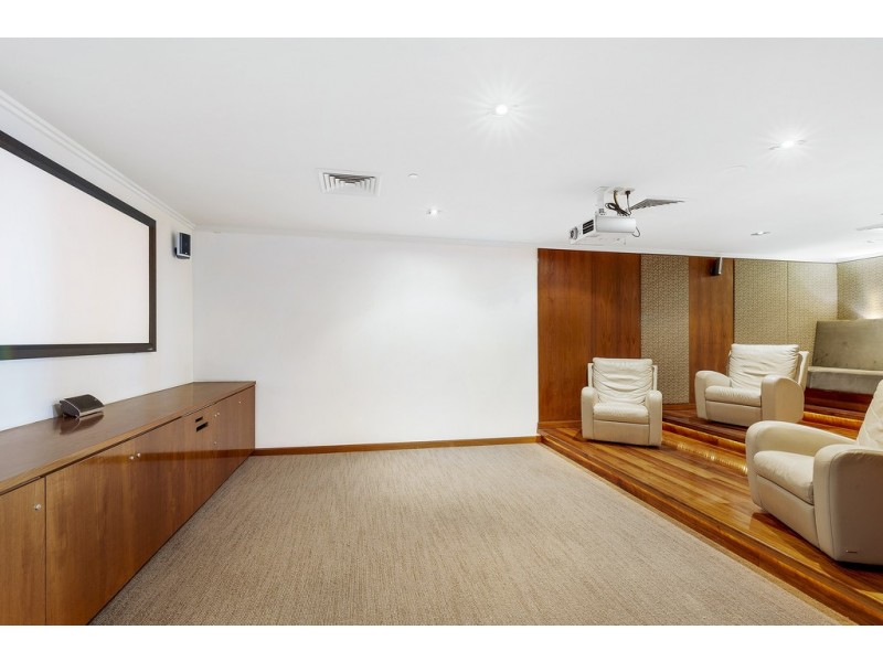 501/300 Marine Parade, Labrador QLD 4215