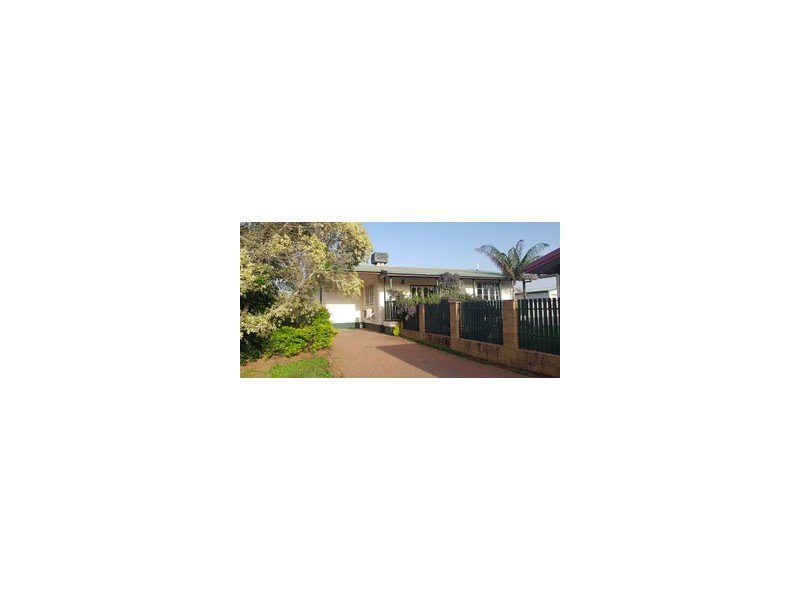 1/10 Angela Boulevard, Mount Isa QLD 4825