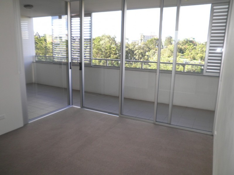 7WL6 / 7 Parkland Boulevard, Brisbane City QLD 4000