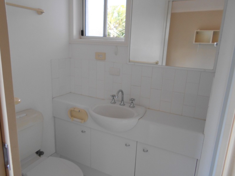 77 Sherwood Road, Toowong QLD 4066