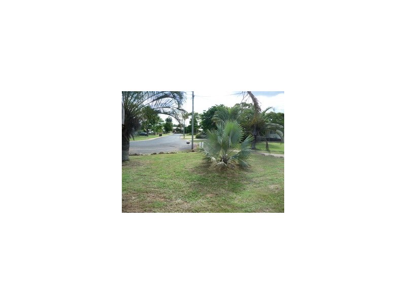 1/8 Renier Crescent, Moranbah QLD 4744