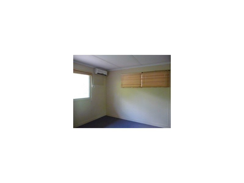 1/8 Renier Crescent, Moranbah QLD 4744