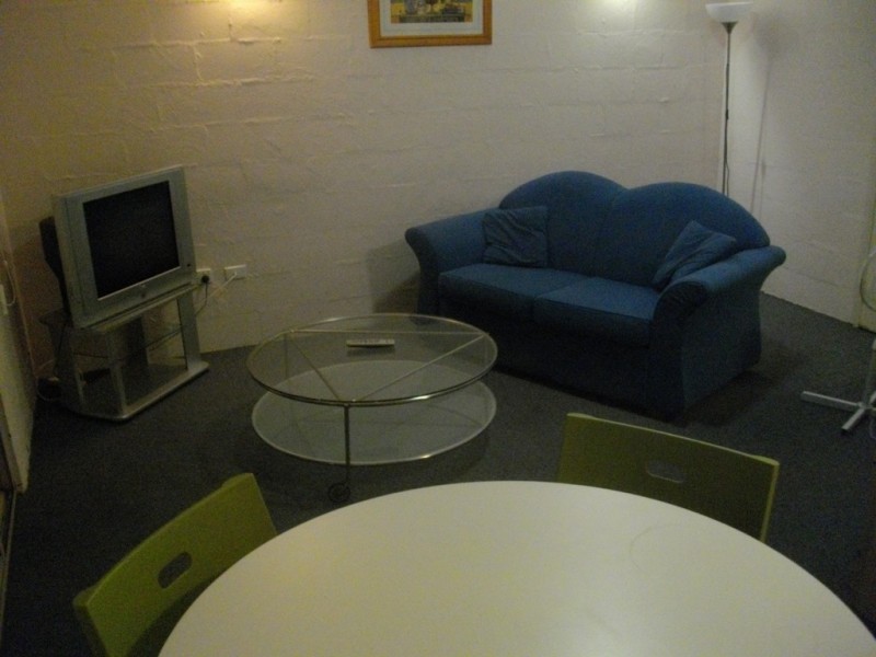 3 Whitmore St, Taringa QLD 4068