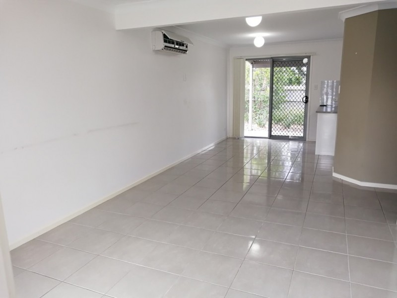 unit 7 1 McAuley Parade, Pacific Pines QLD 4211