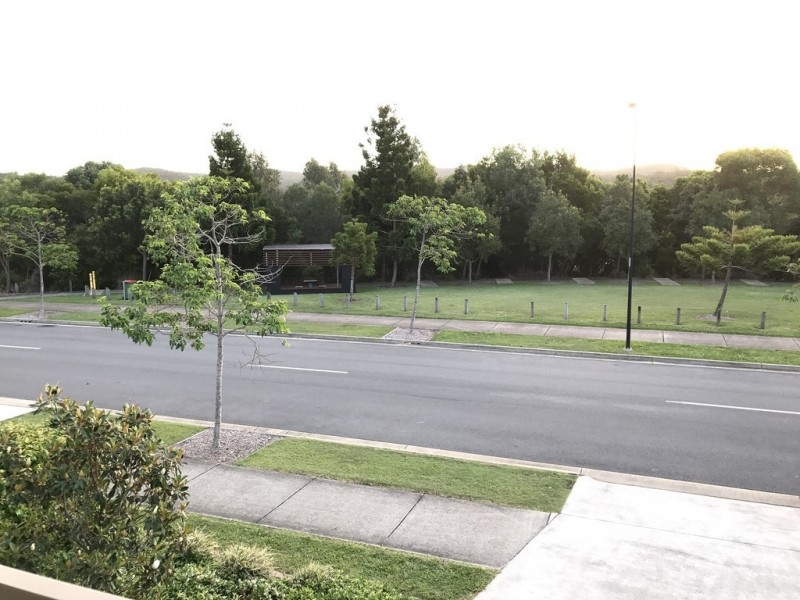 unit 7 1 McAuley Parade, Pacific Pines QLD 4211