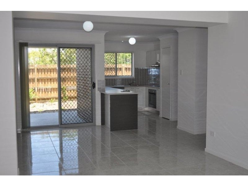 2/19 Platinum Place, Oxley QLD 4075