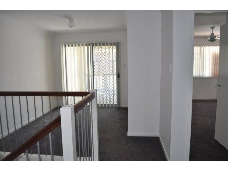 2/19 Platinum Place, Oxley QLD 4075