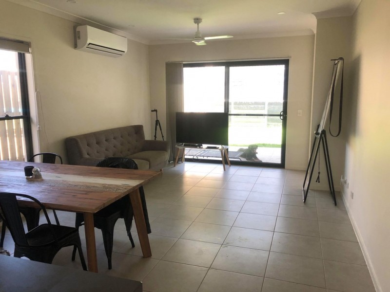 73 Bloom Ave, Coomera QLD 4209