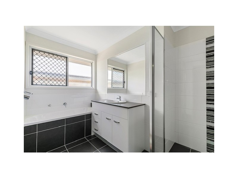 24 Coralina Crescent, Logan Reserve QLD 4133