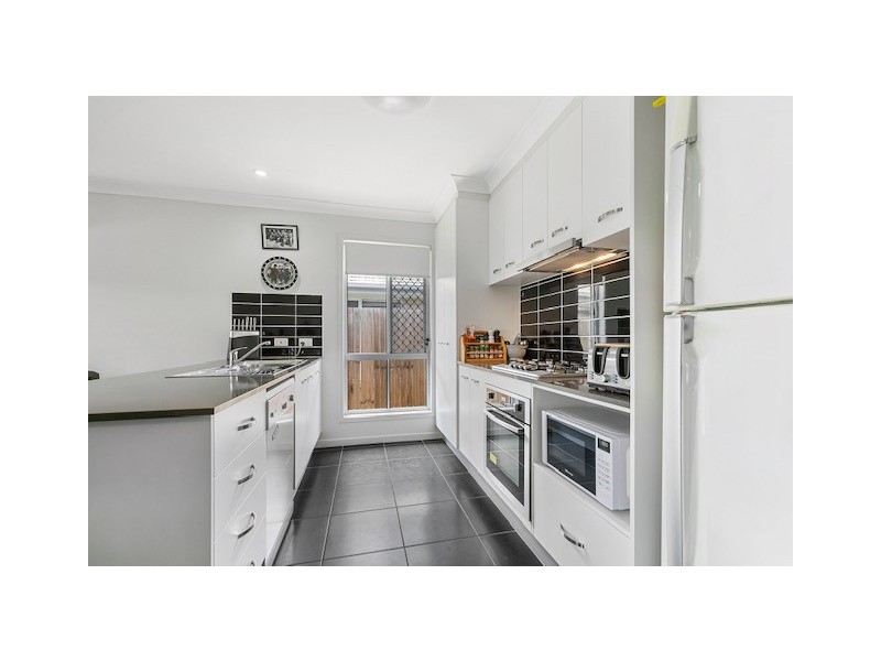 24 Coralina Crescent, Logan Reserve QLD 4133