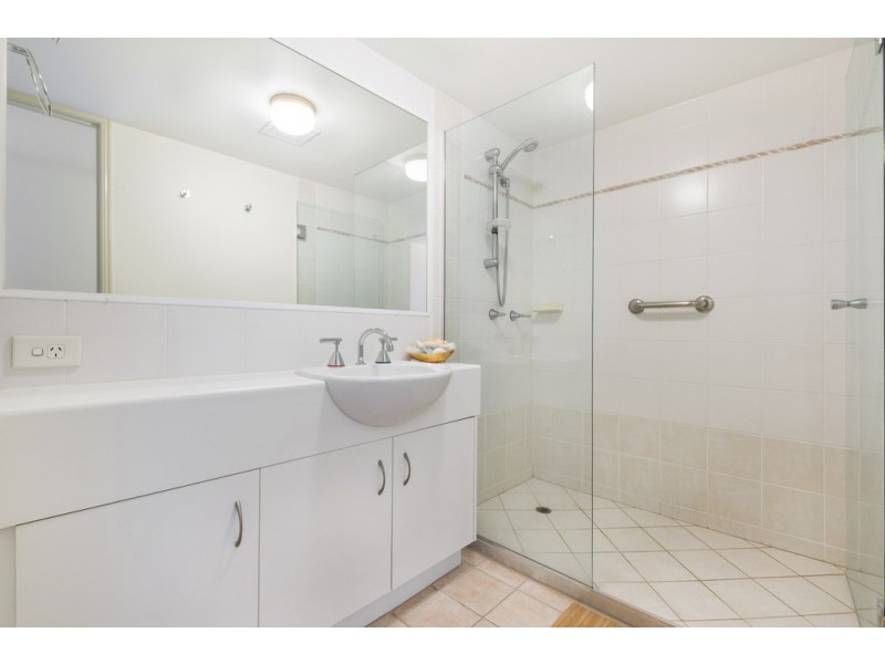 14/3 Landsborough Parade, Golden Beach QLD 4551
