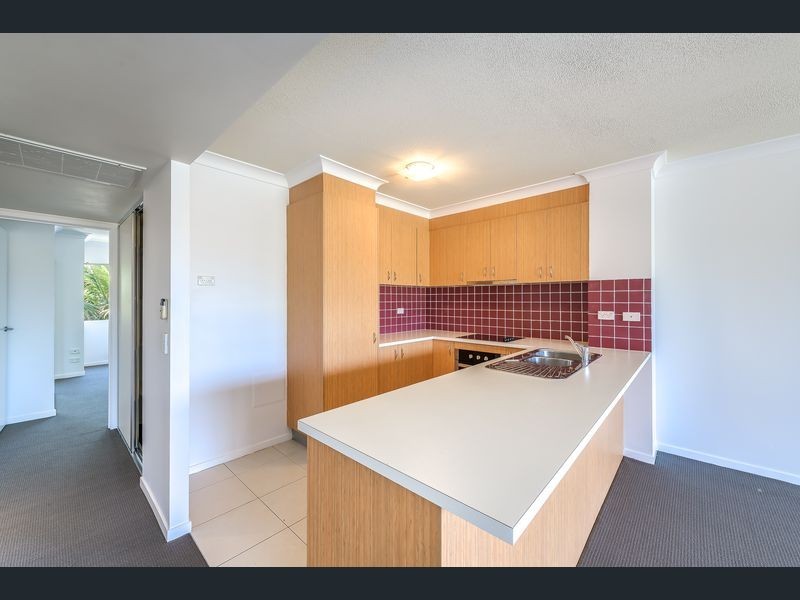 808/33 Clark Street, Biggera Waters QLD 4216