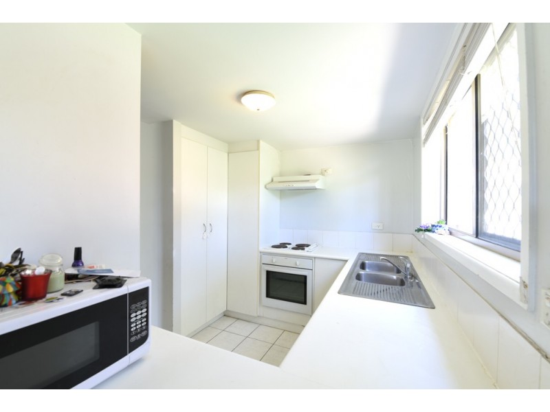 townhouse@11 Waterford, Bundall QLD 4217
