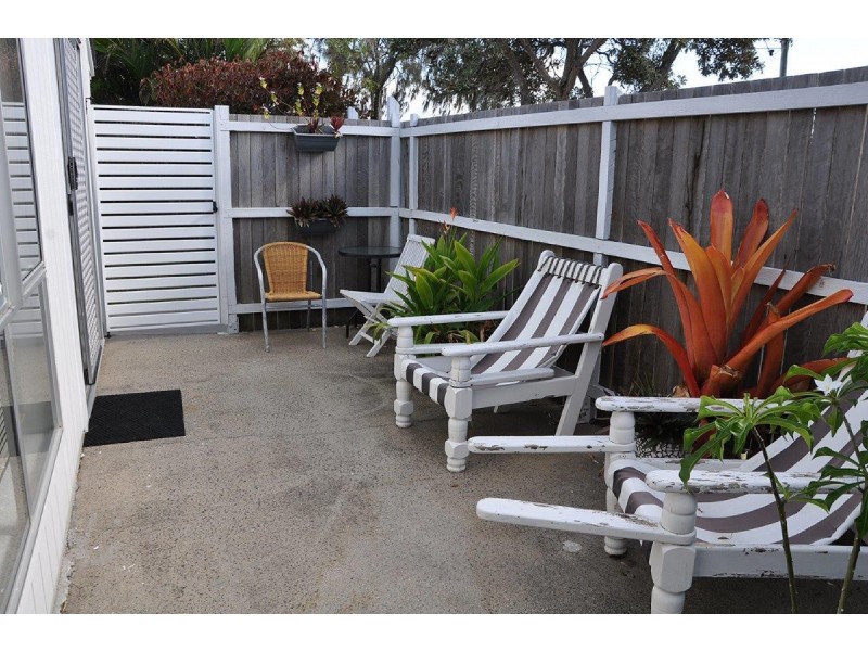 2 Baroona Street, Wurtulla QLD 4575