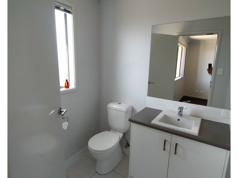 20 Pyrite St, Pimpama QLD 4209
