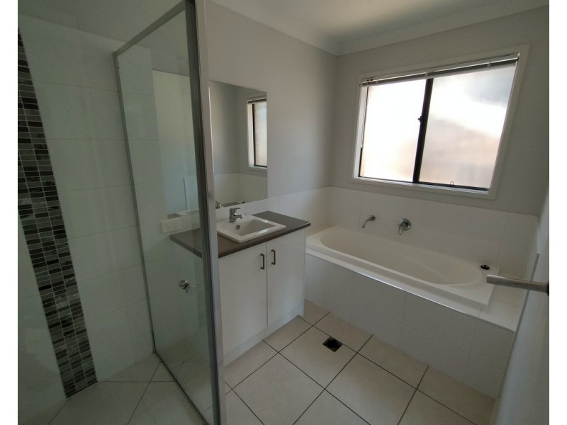 20 Pyrite St, Pimpama QLD 4209