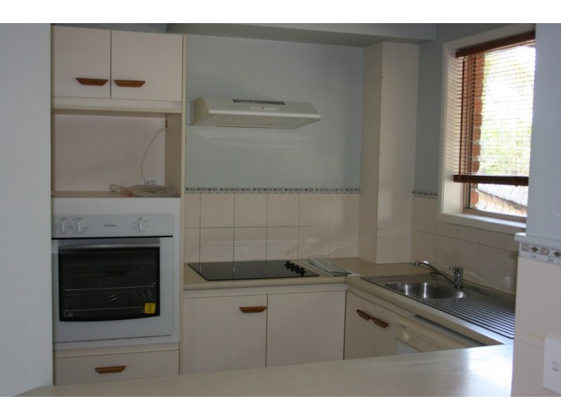 unit 44/33 Edmund Rice Drive, Southport QLD 4215