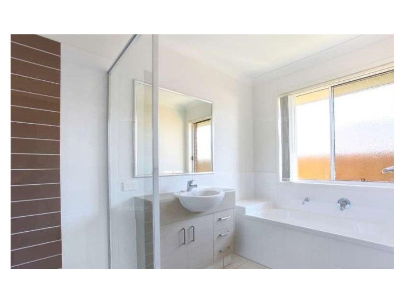 16 Freya Street, Brassall QLD 4305