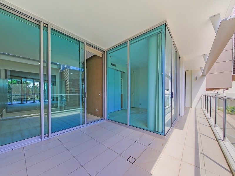205 Coronation Drive, Milton QLD 4064
